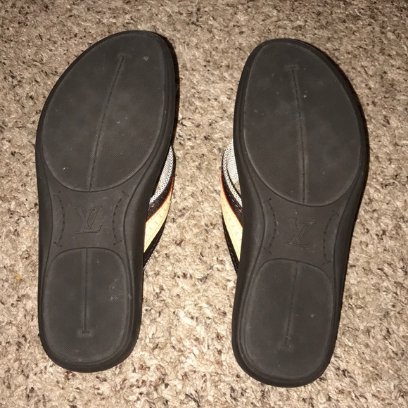 Louis Vuitton Logo Sandals - Picture 5 of 6